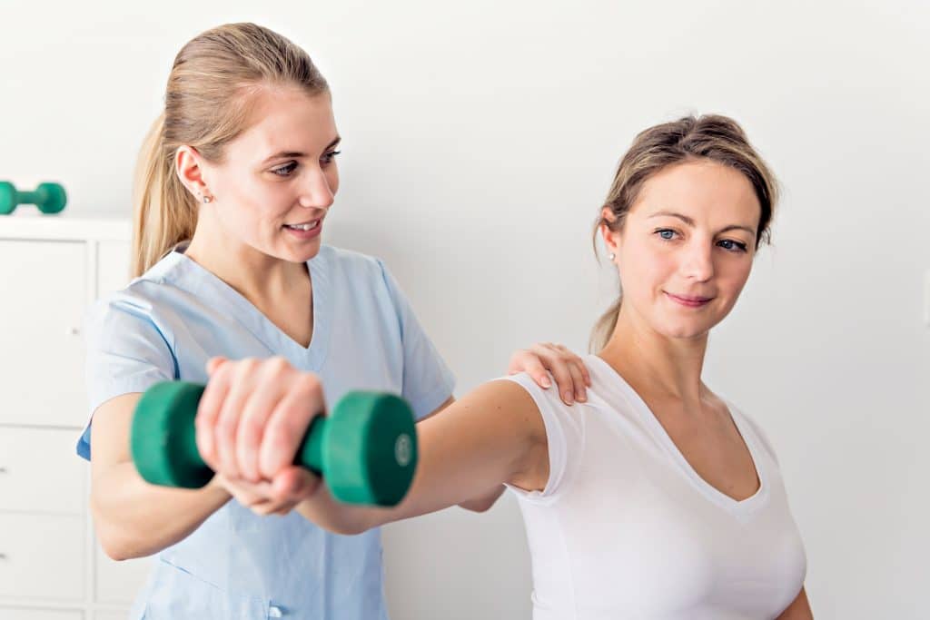 physical therapy vs physiotherapy