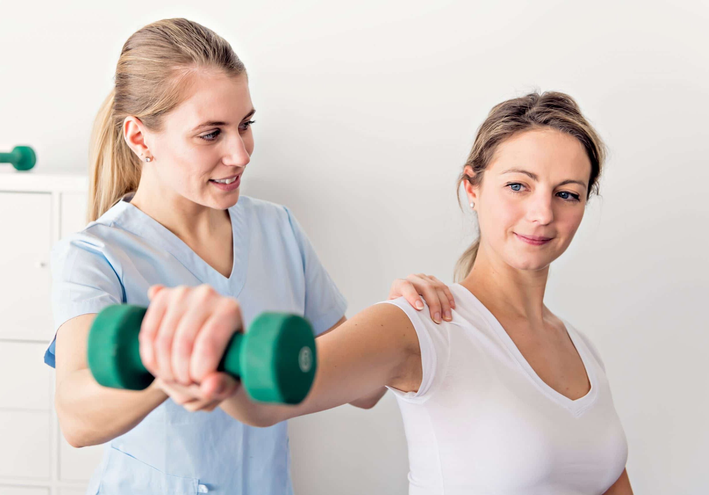 physical therapy vs physiotherapy